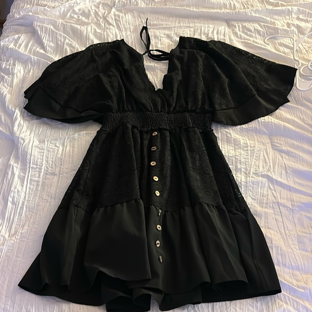 Short Sleeve Black Dress